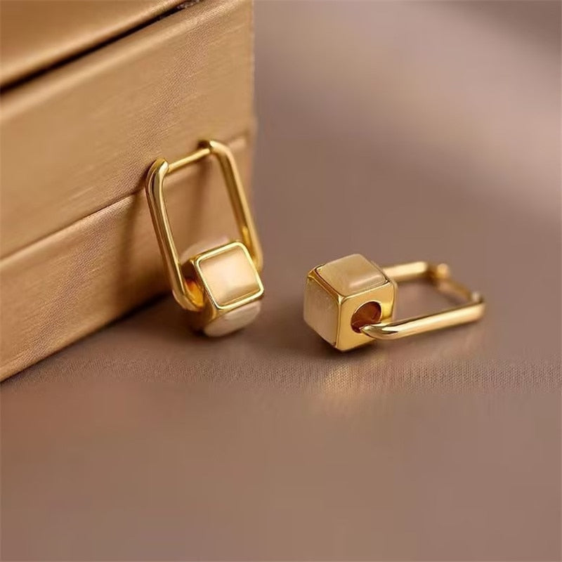 2024 Korean New Simple Temperament Circle Pearl Earrings Fashion Small Versatile Earrings  Jewelry